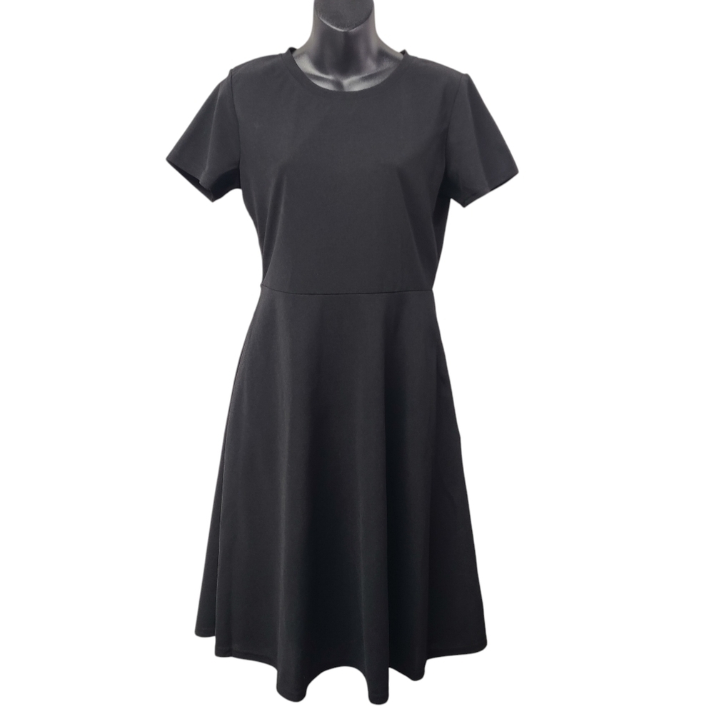 HELYYO Women Black Fit & Flare Dress Size M Short Sleeve Round Neck Stretch NWT